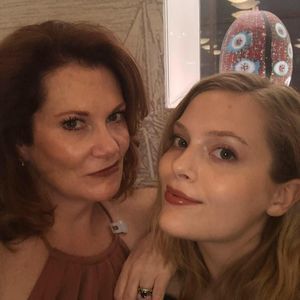 Meet your Posher, Deneka